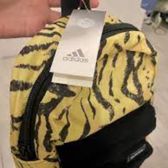 Brand New Adidas Tailored for Her Sport to Street Training (MINI) Backpack - Picture 3 of 13
